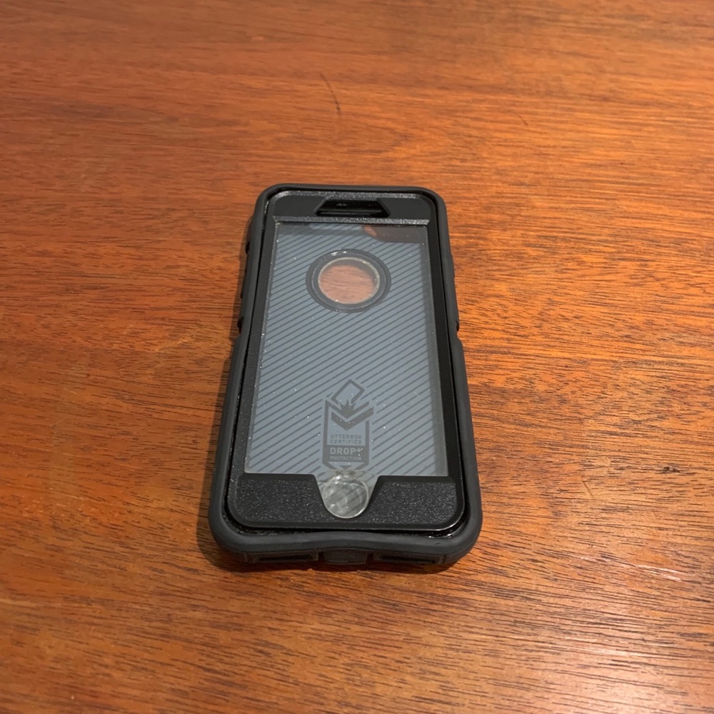 IPHONE 8 otter box case